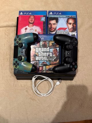 PS4 (PlayStation 4) + 2 Mandos + 3 Juegos