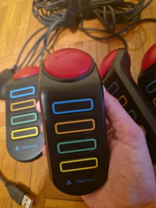 PS2: Mandos Buzz + 2 Juegos