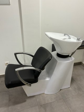 Lavacabezas Peluquería Negro y Blanco