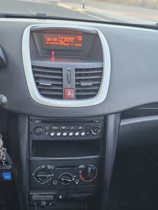 Peugeot 207 2009