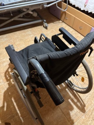 Silla de Ruedas Plegable Estándar - Ligera