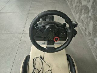 Asiento Playseat con Volante y Pedales