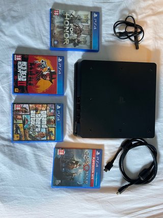 PS4 (PlayStation 4) Negra + 4 Juegos