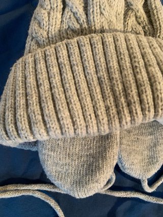 Set 2 cuffie e guanti bimbo 6/9 mesi