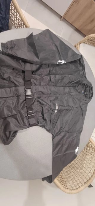 Chaqueta Richa RAINWARRIOR Negra Impermeable