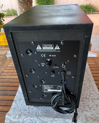 Subwoofer Denon Activo.