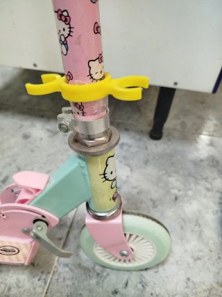 Patinete Hello Kitty rosa