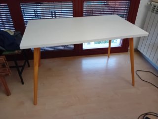 Mesa Comedor/Oficina Blanca Patas Madera