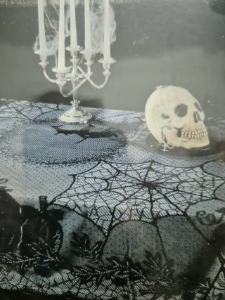Mantel Halloween Midnight Lace 60x84