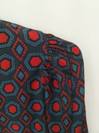 Blusa Zara Estampado geométrico mujer