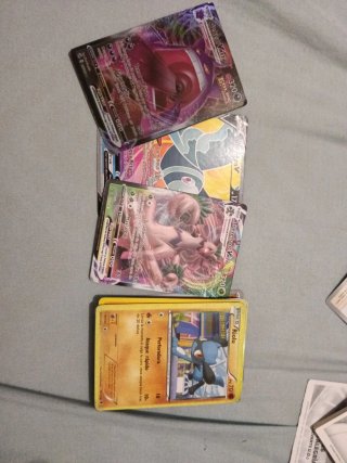 Cromos Pokémon Gengar VMAX, Lumineon, Riolu