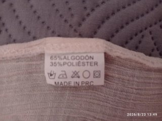 Caftán beige con detalles de crochet