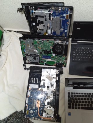 Lote de portátiles Lenovo y Toshiba