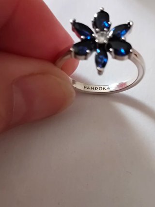 Anillo Pandora Flor Zafiro Azul Plata