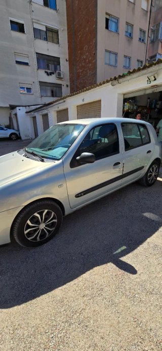 Renault Clio 2003