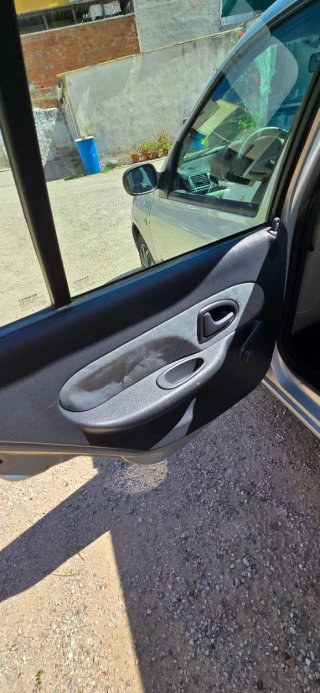 Renault Clio 2003