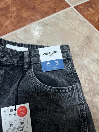 Pack 2 Vaqueros Talla 38 (Azul y Negro)