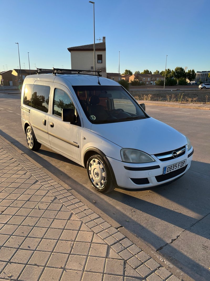 Opel Combo 2006 - foto 1