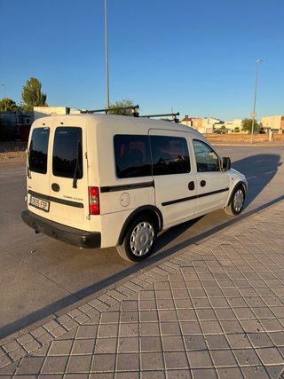 Opel Combo 2006
