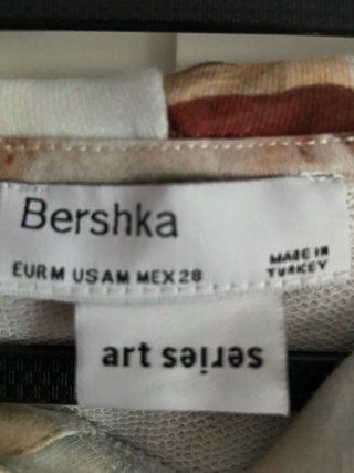 Sudadera Bershka oversize estampado Art