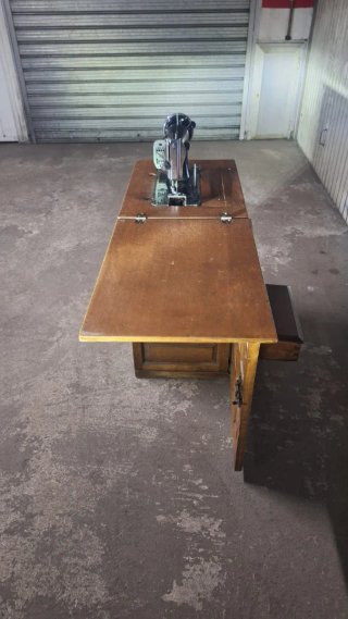 Maquina de coser antigua marca alfa
