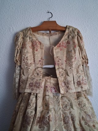 Traje de Fallera Niña Talla 10