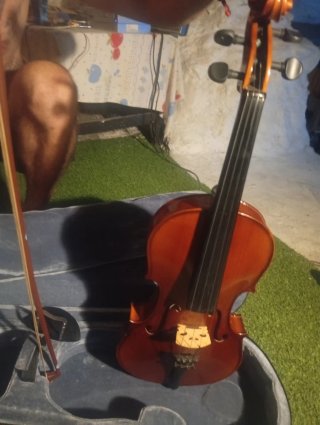 Violín Marc Lepage con accesorios y funda