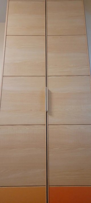 Armario 2 puertas madera y naranja 2'38x60