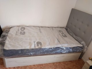 CANAPÈ E MATERASSI MATRIMONIALI