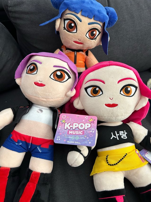 Peluche K-Pop Music Plush Doll
