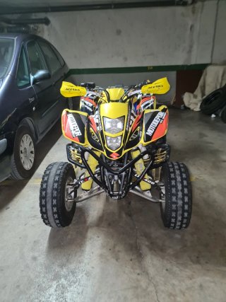 Suzuki LTZ 400