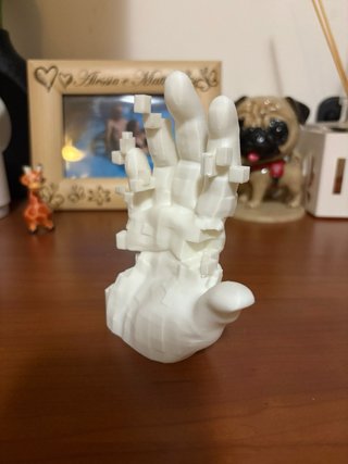 Statua mano arte moderna