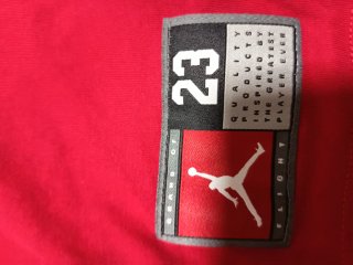 Camiseta Jordan 23 Roja para niños.