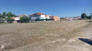 Servicio de desbroce de parcelas con tractor