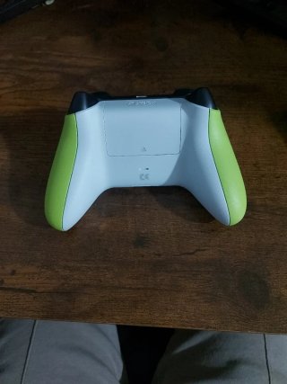 Mando Xbox Electric Volt Verde