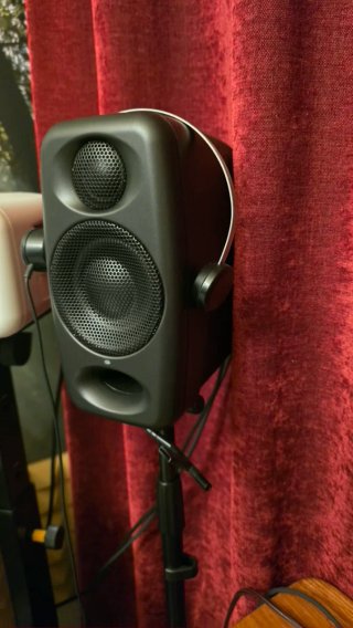 IK Multimedia iLoud Micro Monitor MK2