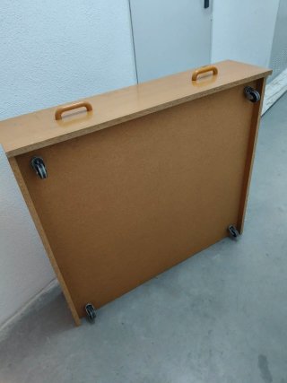 Cajón de madera con asas color beige