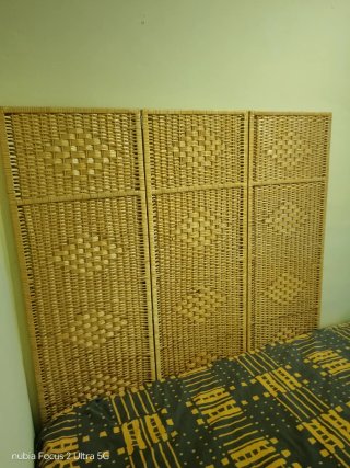 Cabecero de mimbre para cama