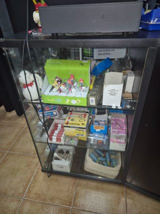 Mostrador Tienda con Vitrina
