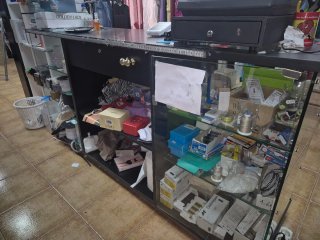 Mostrador Tienda con Vitrina