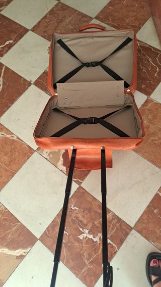 Trolley años 80 de  piel