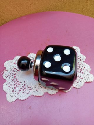 Cenicero de Porcelana Negro con Dados