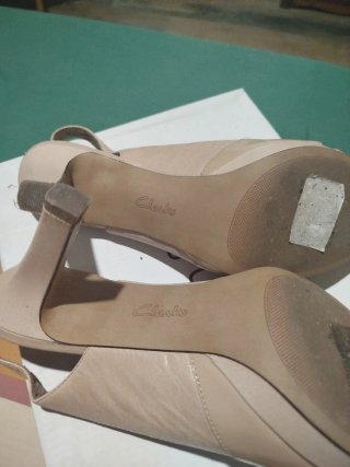 Zapatos Clarks Beige Tacón