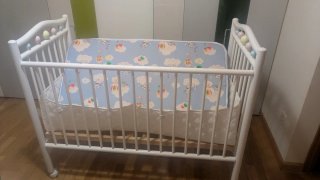 Cuna de bebé de madera blanca 120x60