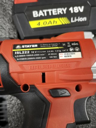 Atornillador stayer 18v con maletin y 3 baterias