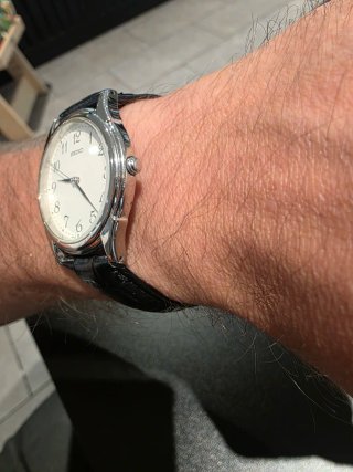 Reloj Seiko Quartz Negro/Plateado