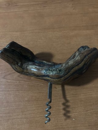 Antico cavatappi in legno Henri Maire