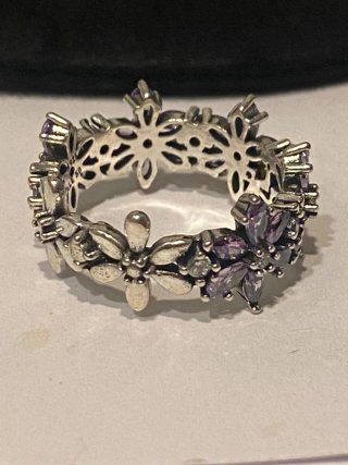 Anillo Pandora Flores Moradas Talla 58