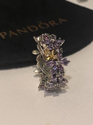 Anillo Pandora Flores Moradas Talla 58