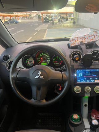 Mitsubishi Colt 2005